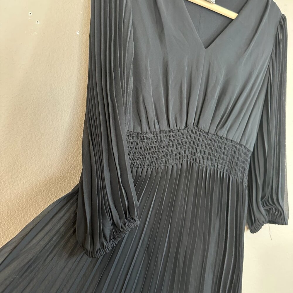 JUST TAYLOR Black Pleated Skirt 3/4 Sleeve Midi Dress Chiffon Black sz 8 - Picture 7 of 8